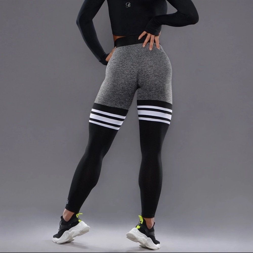 Bombshell Sportswear Black & Grey Thigh High Leggings Small